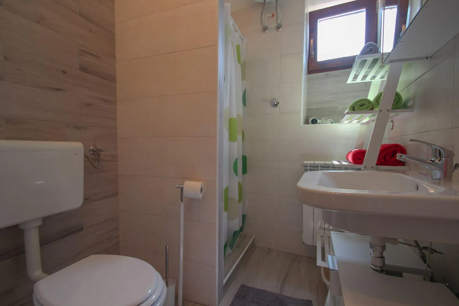 Bezauberndes Studio-Apartment Nur 200 Meter Zum Strand Mit Eigener Galerie Novigrad  Apartment Novigrad (Istria)