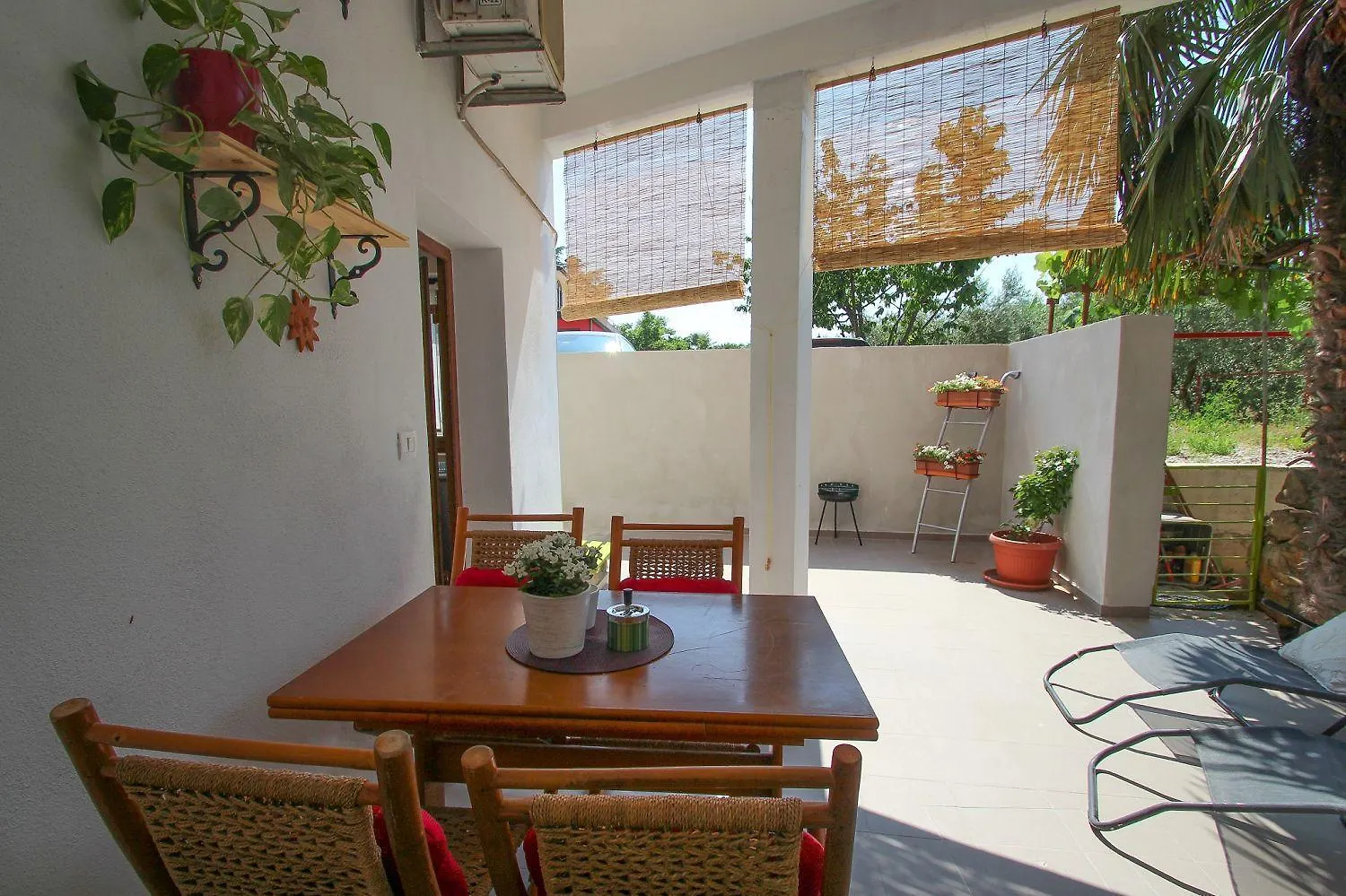 Bezauberndes Studio-Apartment Nur 200 Meter Zum Strand Mit Eigener Galerie Novigrad